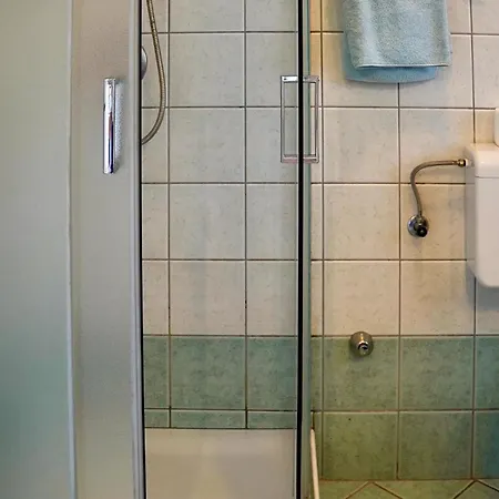 2 Bedroom Lovely In アパート *