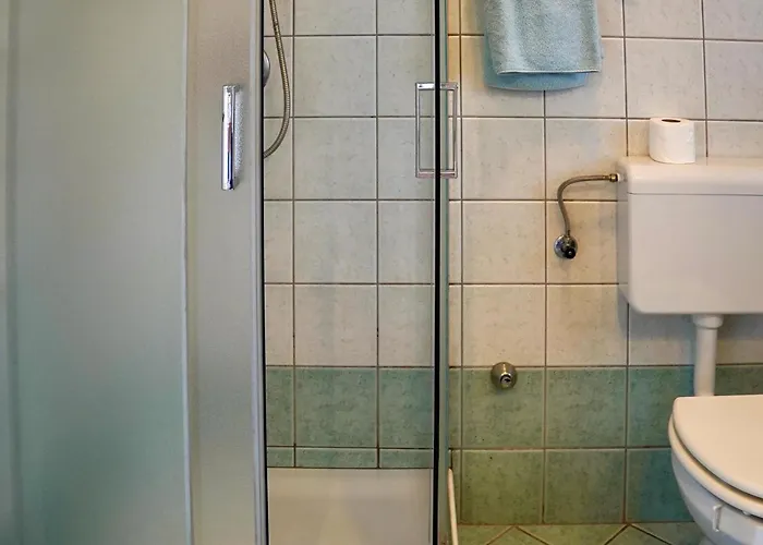 2 Bedroom Cozy In Appartement *