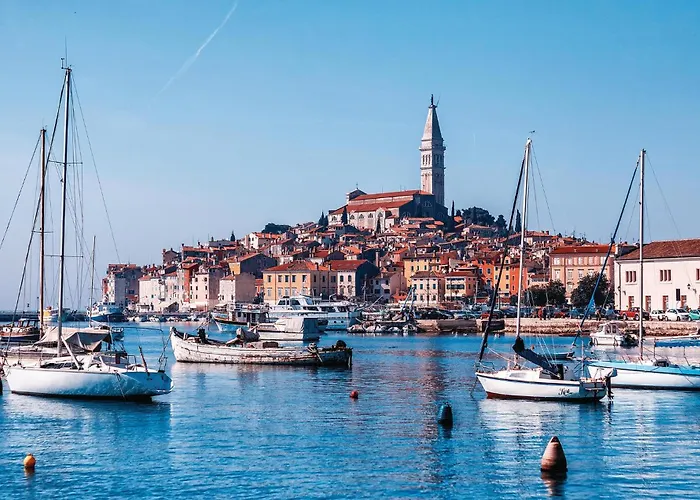 2 Bedroom Cozy In Appartement Rovinj