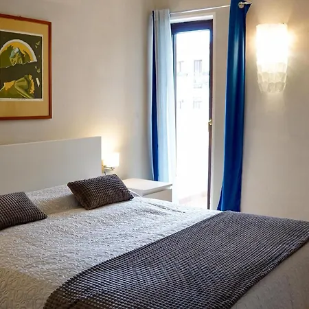 2 Bedroom Cozy In *
